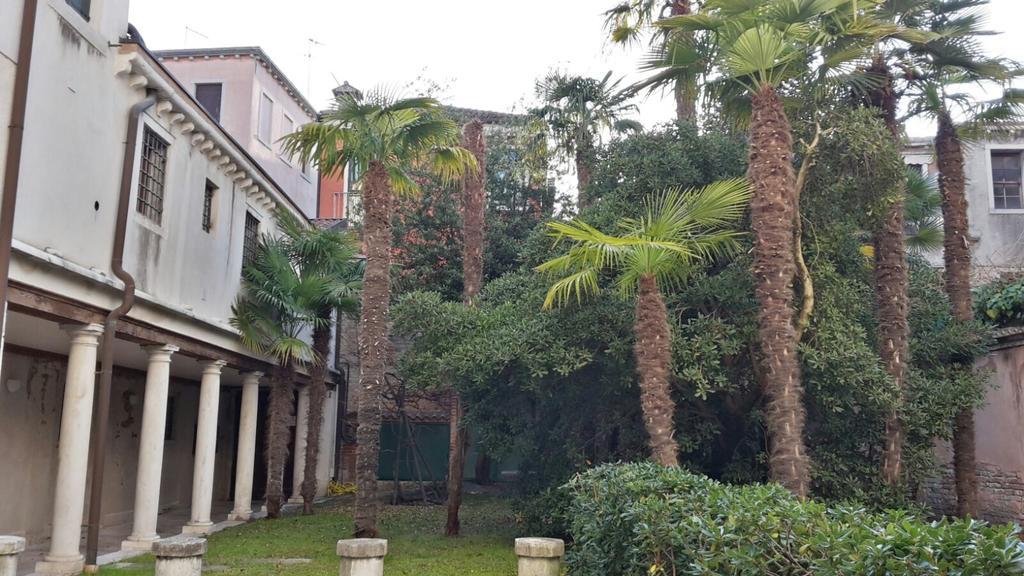 In A Lovely Garden Biennale Flat Venezia Eksteriør bilde